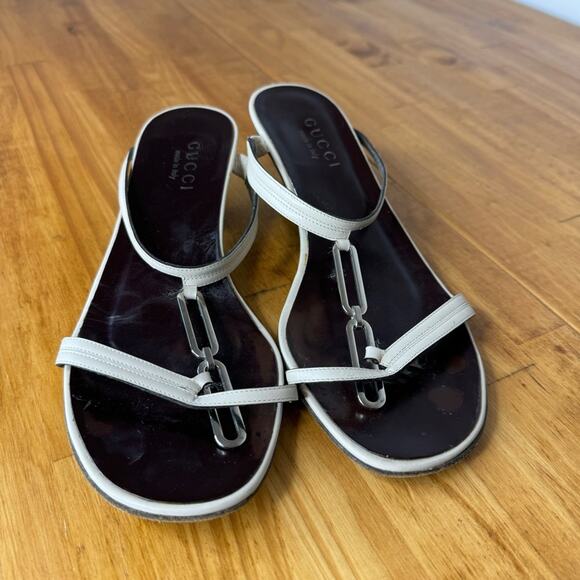 GUCCI White Leather Silver Chain Kitten Heel Open Toe Sandals Size 7.5 - Picture 3 of 7